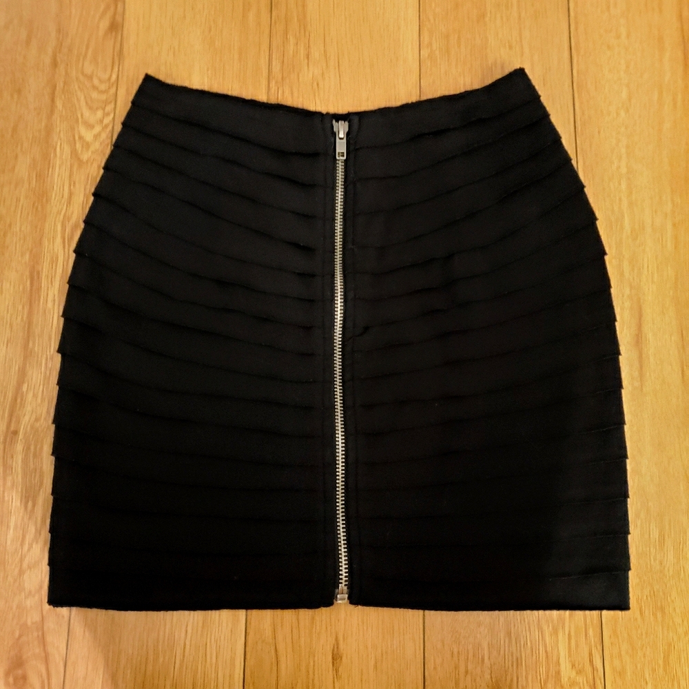 UO-Silence+Noise Layered Front Zip Skirt (Black-S)